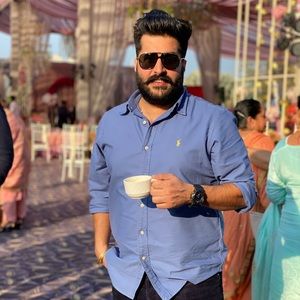 Meet your Posher, Charanjit